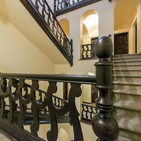 Old Town Square P&O Apartments ワルシャワ エクステリア 写真